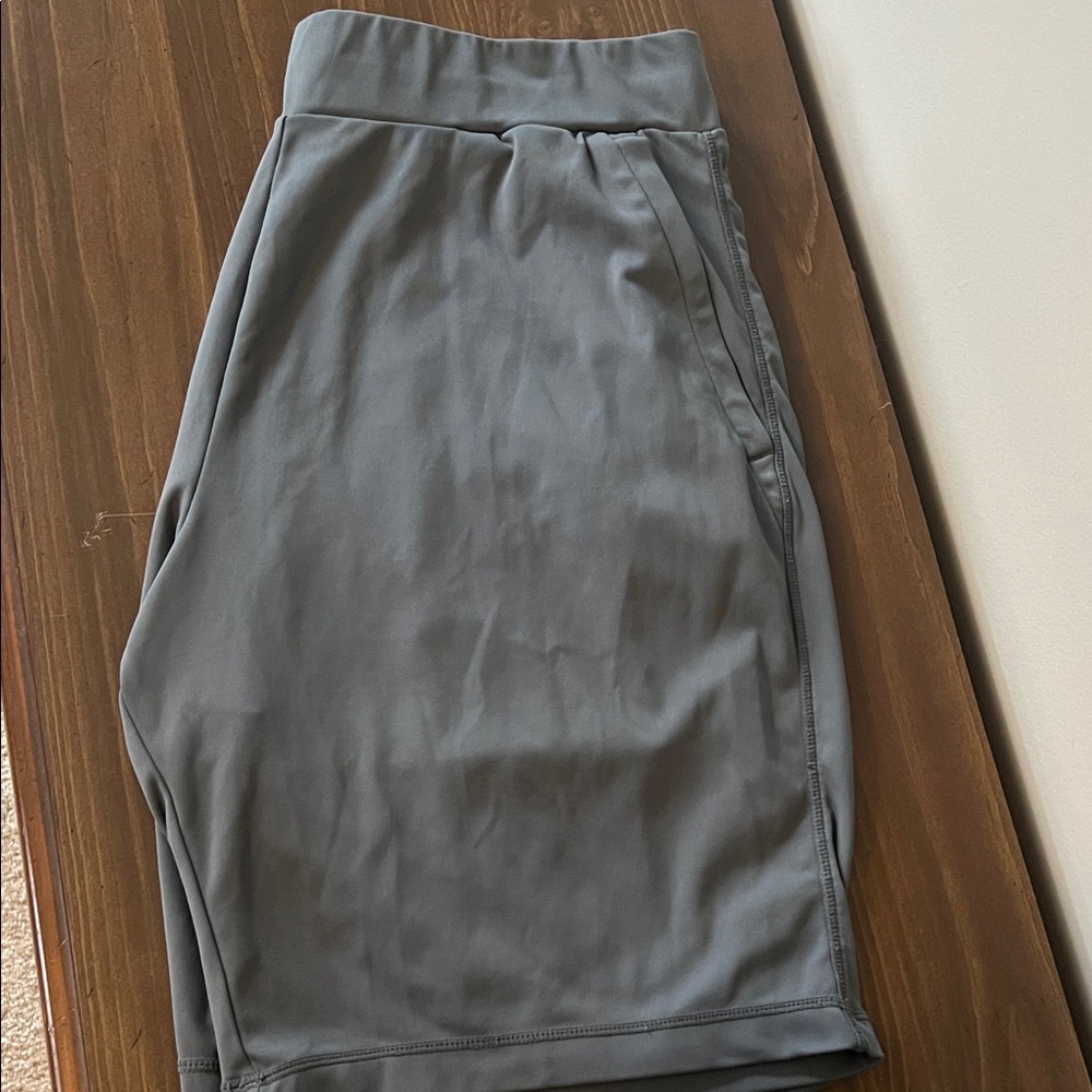Men's Gray Shorts